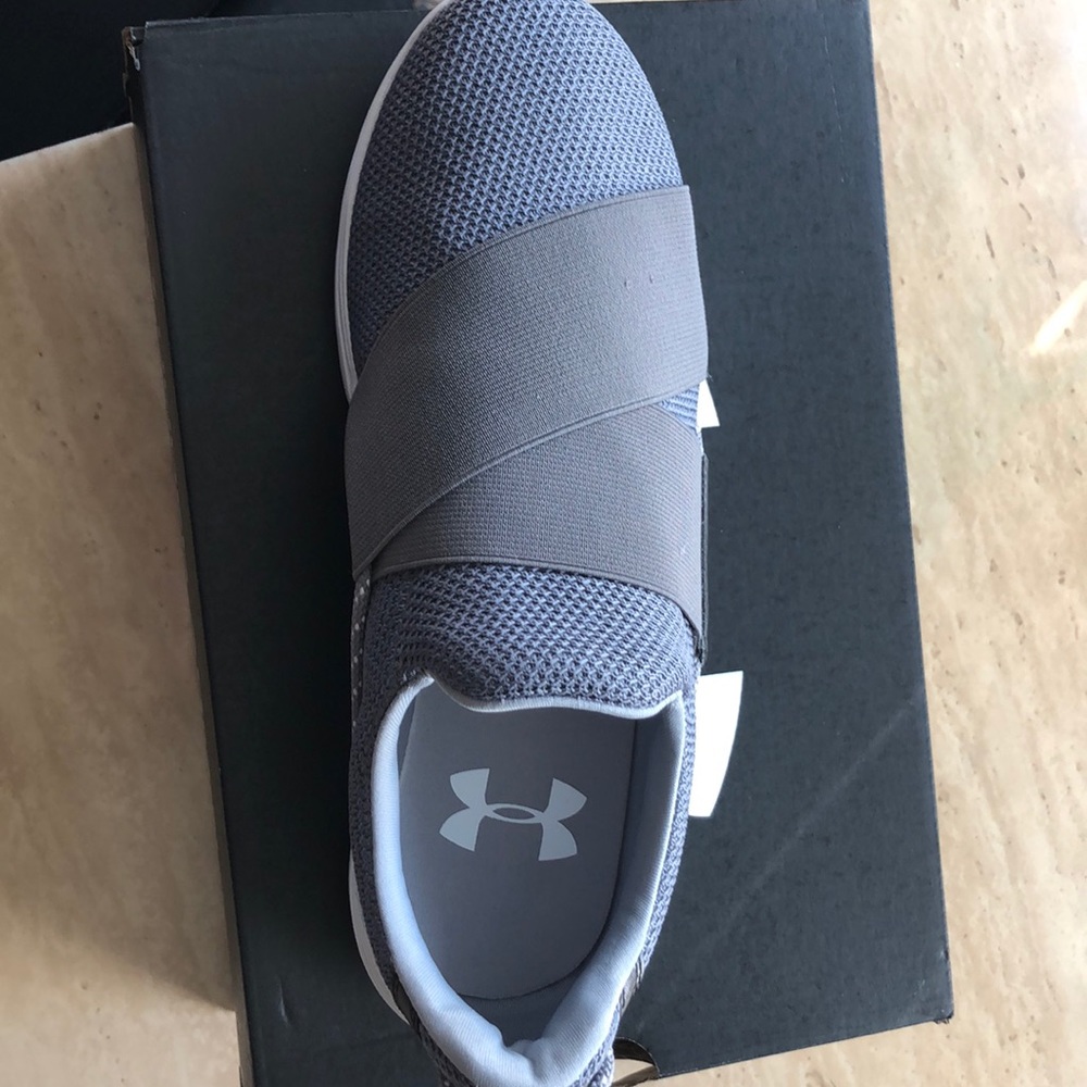 Women’s Under Armor cross Training Shoes (FINAL)